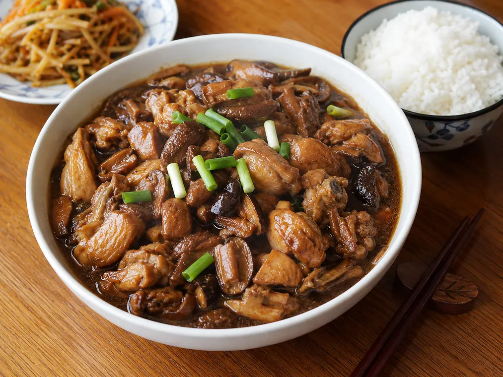 小鸡炖蘑菇